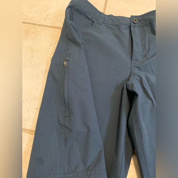 BC Clothing Co. Men's Outdoor/Travel Shorts - Size 34 - Navy Blue - Picture 4 of 7